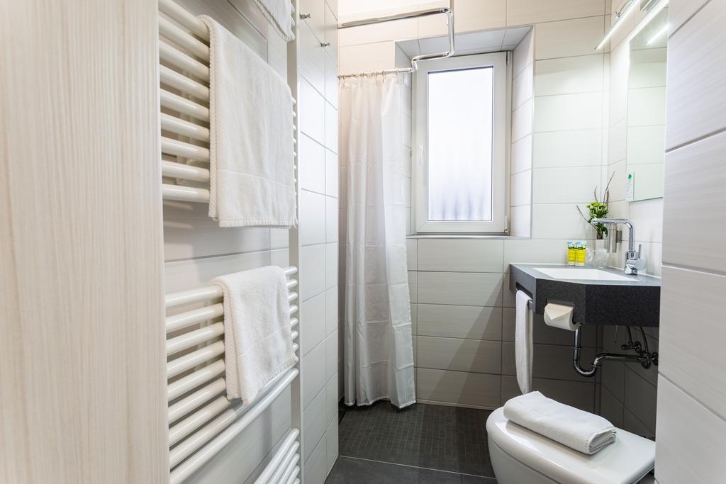 Apartmenthaus Koenigsallee Bayreuth Exteriör bild